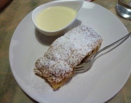 Apfelstrudel
